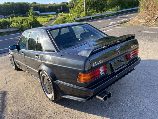 中古車 メルセデス・ベンツ 190クラス 190E 2.5 16 の中古車詳細 (94,650km, ブラック, 愛知県, 407万円) |  中古車情報・中古車検索なら【車選びドットコム（車選び.com）】