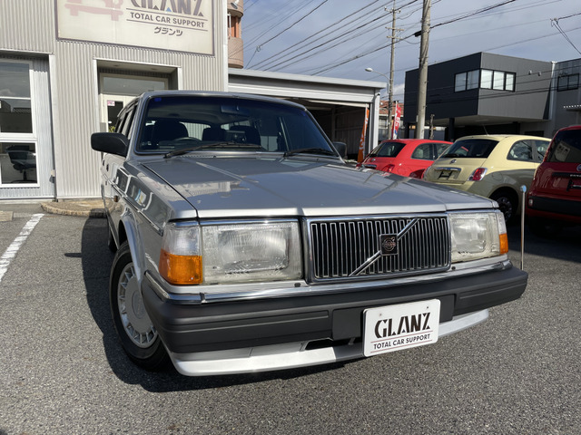 中古車 ボルボ 240エステート GL ワンオナ 禁煙 オリジナル塗装 の中古車詳細 (141,446km, シルバーメタリック, 愛知県,  304万円) | 中古車情報・中古車検索なら【車選びドットコム（車選び.com）】