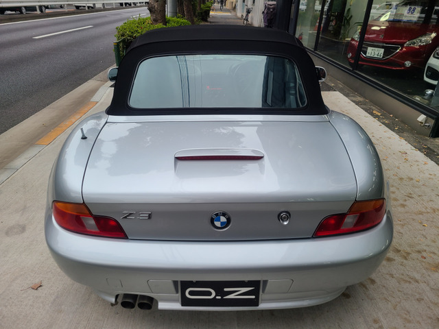 中古車 BMW Z3 ロードスター 2.2i 後期最終モデル 33.000キロ の中古車詳細 (33,300km, チタンシルバー, 東京都,  165万円) | 中古車情報・中古車検索なら【車選びドットコム（車選び.com）】