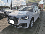 アウディ Q2