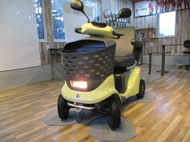 スズキ /その他 スズキ セニアカー 免許証不要・操作は簡単! の中古車