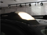 ハイパールーフレール専用のルーフライトはハイビーム連動でON・OFFが可能になっております。視界の悪い悪天候の時も安心の1台です。