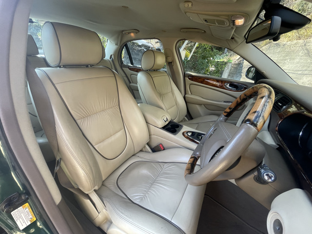 ジャガー XJ XJ 4.2 エグゼクティブ パイピングシートに換装 の中古車
