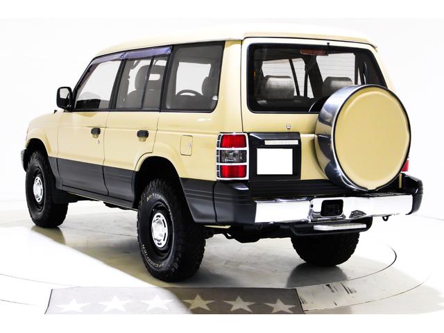 中古車 三菱 パジェロ 2.8 ミッドルーフ XJ ディーゼル 4WD 丸目仕様 ナローボディ LEDイカリングヘッドライト キーレス の中古車詳細  (64,000km, ベージュII, 群馬県, 208万円) | 中古車情報・中古車検索なら【車選びドットコム（車選び.com）】