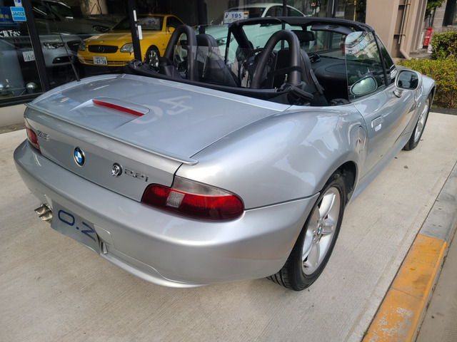 中古車 BMW Z3 ロードスター 2.2i 5MT 幌交換済 イカリング赤/白 