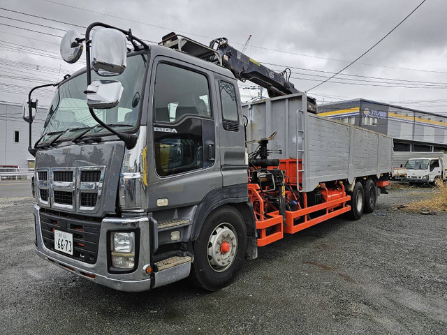 いすゞ ギガ クレーン HIAB 144B-2CL 380馬力 の中古車詳細