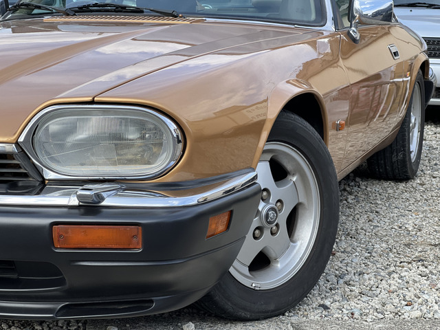 ジャガー XJ-Sクーペ XJ-S 4.0 ブロンズ全塗装 ウッドステアリング の