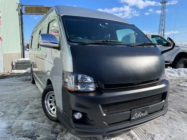 中古車 トヨタ ハイエース 2.7 グランドキャビン 4WD グランドキャビン 4WD リアヒーター エンスタ WALD コブラ の中古車詳細  (303,000km, 銀黒, 北海道, 128万円) | 中古車情報・中古車検索なら【車選びドットコム（車選び.com）】