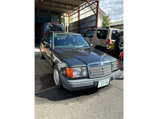 メルセデス・ベンツ ミディアムクラス 300E 横浜33ナンバー ワン メルセデス・ベンツ ミディアムクラス 300E 横浜33ナンバー ワン