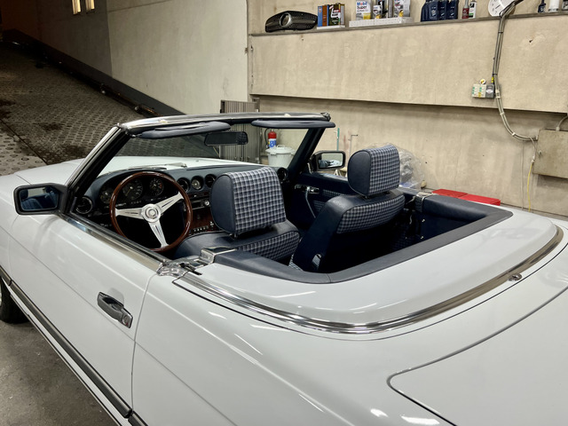 中古車 メルセデス・ベンツ SLクラス 560SL 正規D車 ウッドステア&シフト 全D記録 の中古車詳細 (49,000km,  アークティックホワイト, 東京都, 1,150万円) | 中古車情報・中古車検索なら【車選びドットコム（車選び.com）】