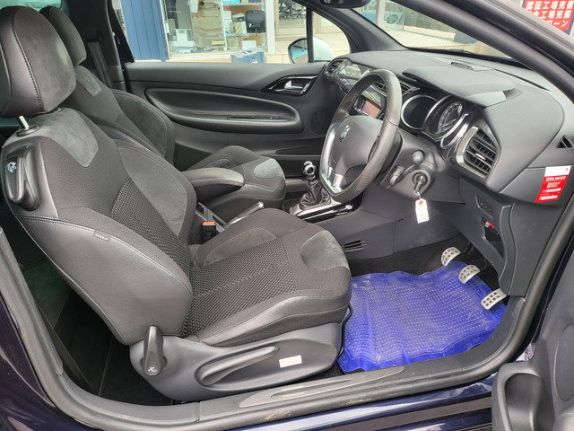 シトロエン DS3 シック 6速マニュアル ターボ車 の中古車詳細 (110,400