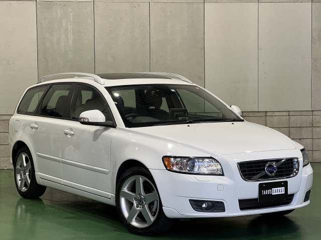 中古車 ボルボ V50 2.0 クラシック の中古車詳細 (73,000km, パール 