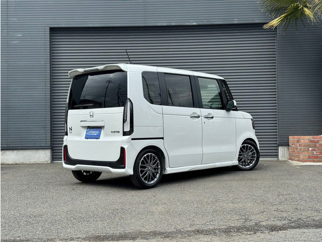 中古車 ホンダ N-BOXカスタム ターボ 新型N-BOX!! の中古車詳細 (100km 