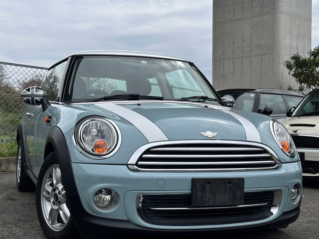 中古車 BMW MINI ミニ クーパー 後期型 車検整備付 アイスブルー の中古車詳細 (91,302km, アイスブルーツートン, 大阪府,  68万円) | 中古車情報・中古車検索なら【車選びドットコム（車選び.com）】