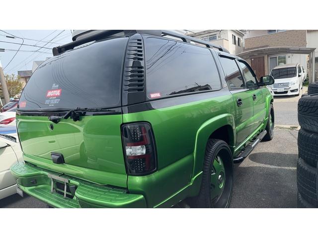 シボレー サバーバン ベースグレード 4WD 1ナンバー