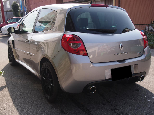 ルノークリオルーテシアRS2.0スポール5速MT左H初期型ベビーギャングは  