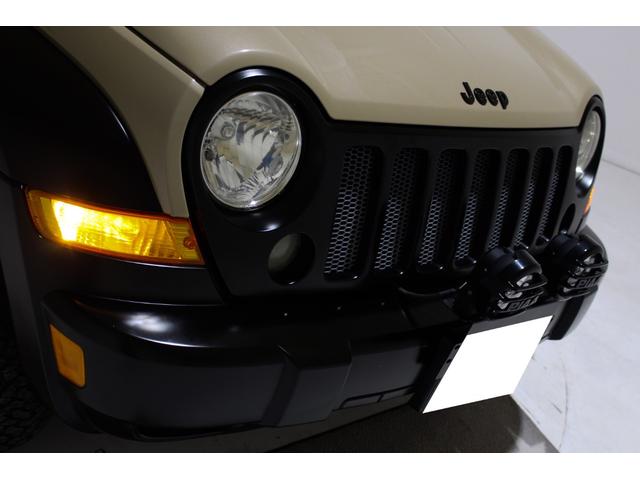 ジープXJチェロキー　リミテッド　グリル　ライトベゼル　レンズ　セット　純正部品 ジープXJチェロキー リミテッド グリル ライトベゼル レンズ