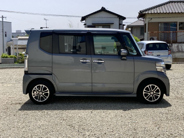 中古車 ホンダ N-BOXカスタム G SSパッケージ スマートキー、両側電動スライドドア。 の中古車詳細 (116,558km, グレー, 福岡県,  50万円) | 中古車情報・中古車検索なら【車選びドットコム（車選び.com）】