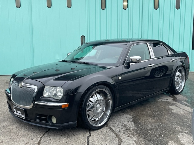 中古車 クライスラー 300C 5.7 HEMI 本革 シートヒーター ETC フルセグ の中古車詳細 (66,204km, ブラック, 愛知県,  72.8万円) | 中古車情報・中古車検索なら【車選びドットコム（車選び.com）】