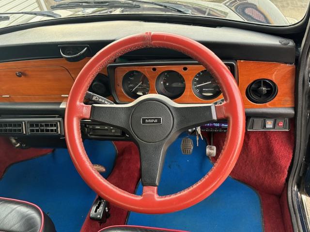 中古車 ローバー ミニ 1000キャブ Eー99XA1 オートマ の中古車