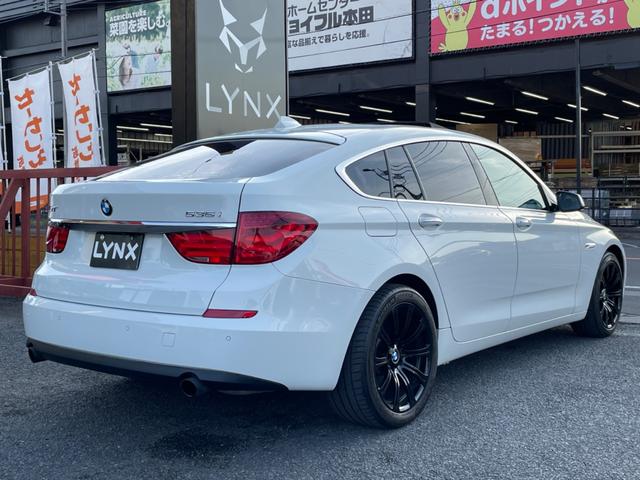 中古車 BMW 5シリーズグランツーリスモ 535i 黒革 パノラマサンルーフ 禁煙車 の中古車詳細 (102,000km, ホワイト, 埼玉県,  115万円) | 中古車情報・中古車検索なら【車選びドットコム（車選び.com）】