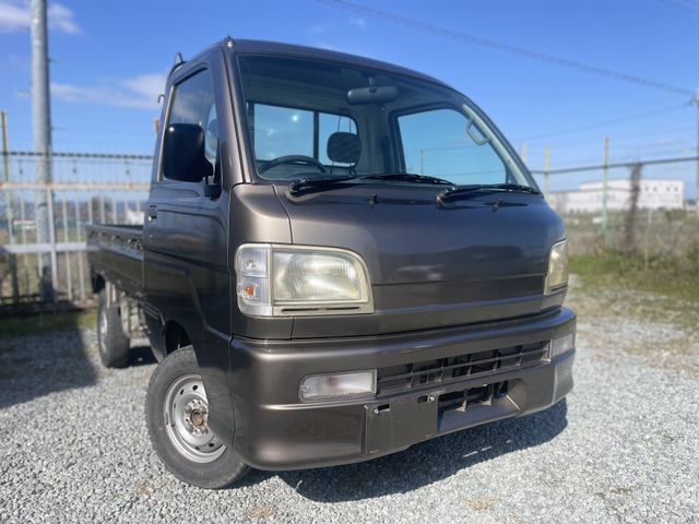 中古車 ダイハツ ハイゼットトラック 全塗装済 9万km代 乗って帰れます の中古車詳細 (97,351km, ブラウン, 奈良県, 28万円) |  中古車情報・中古車検索なら【車選びドットコム（車選び.com）】