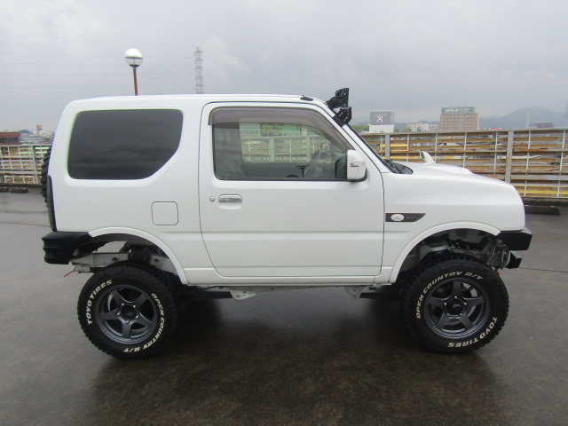 中古車 スズキ ジムニー ランドベンチャー 4WD の中古車詳細 (84,000km, パールホワイト, 静岡県, 120万円) |  中古車情報・中古車検索なら【車選びドットコム（車選び.com）】