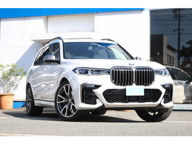 X7 M50i 4WD ウェルネスPKG・リアエンターテイメント