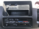 FM・AMラジオ付き、快適エアコン装備です。