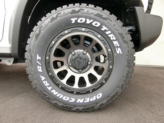 タイヤほぼ新品 16インチホイールセット