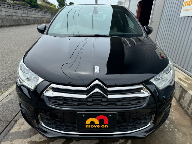 中古車 シトロエン DS4 シック 6AT 人気のクロスオーバータイプDS4です!! の中古車詳細 (68,800km, ノアールペルラネラ,  埼玉県, 62万円) | 中古車情報・中古車検索なら【車選びドットコム（車選び.com）】