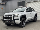 トライトン 2.4 GSR ディーゼル 4WD 