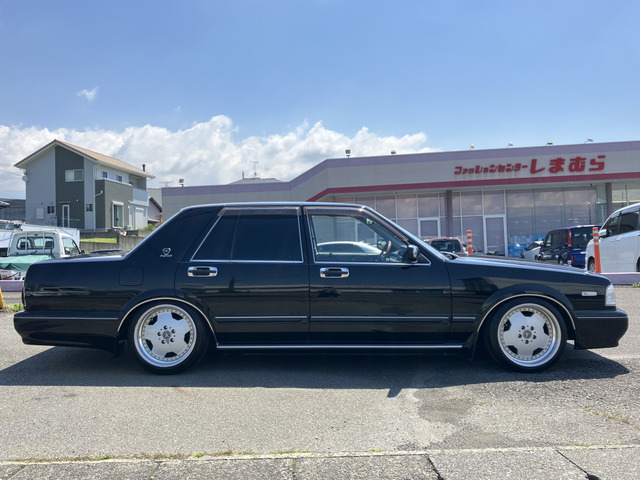 日産 グロリアセダン 3.0 ブロアム VIP Cタイプ 車高調 17インチアルミ