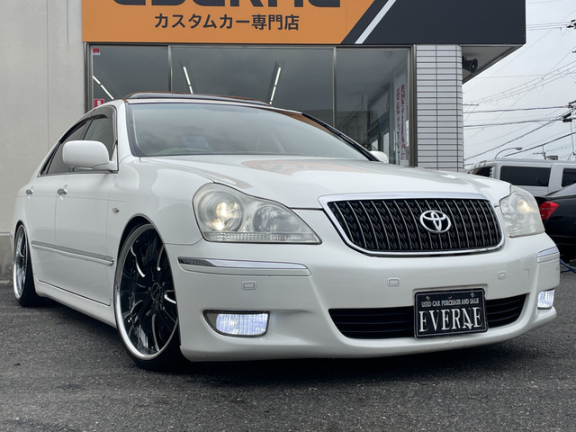 中古車 トヨタ クラウンマジェスタ 4.3 Cタイプ Fパッケージ サンルーフ/20インチ/エアサス/ETC の中古車詳細 (186,000km,  パールホワイト, 滋賀県, 88万円) | 中古車情報・中古車検索なら【車選びドットコム（車選び.com）】