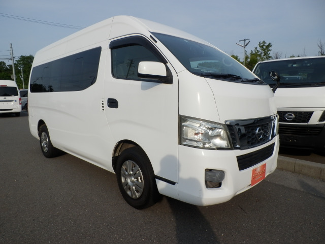 中古車 日産 NV350キャラバン 2.5 DX スーパーロング ハイルーフ ディーゼル 4WD 8ナンバー車いす2基車椅子リ10人乗り の中古車詳細  (81,472km, 白, 新潟県, 160万円) | 中古車情報・中古車検索なら【車選びドットコム（車選び.com）】