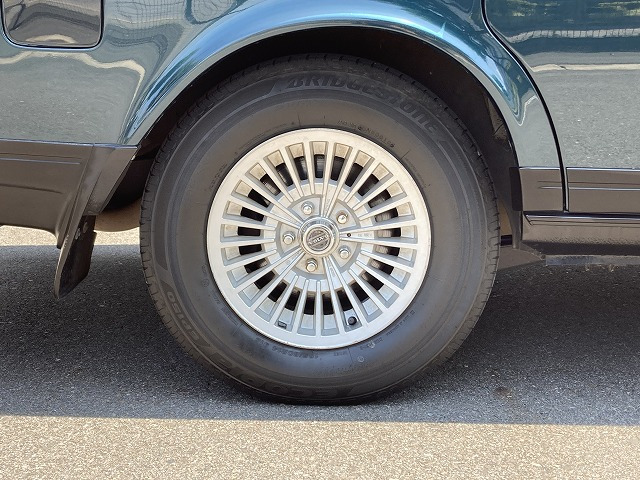 VOLVO純正 ボルボ 240 740 850 940 V70 純正アルミホイール用 VOLVO純正 ボルボ 240 740 850 940 V70 純正アルミホイール用