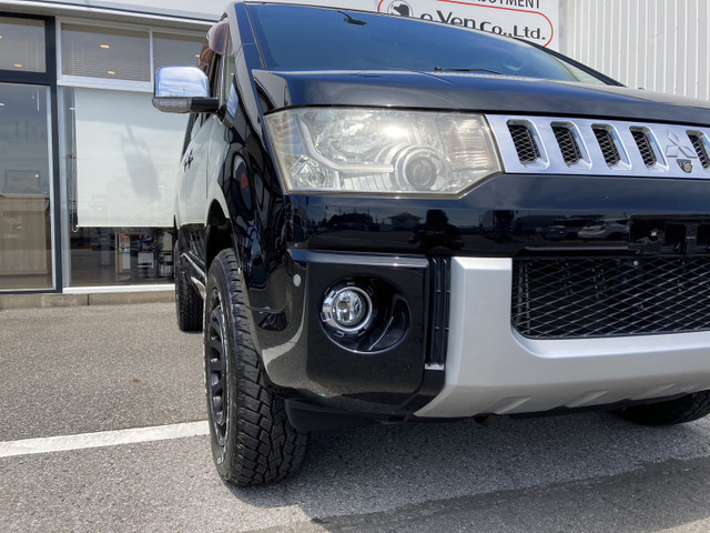 中古車 三菱 デリカD:5 2.4 G プレミアム 4WD リフトアップ 17AW タイヤ の中古車詳細 (105,000km, 黒, 千葉県,  118万円) | 中古車情報・中古車検索なら【車選びドットコム（車選び.com）】