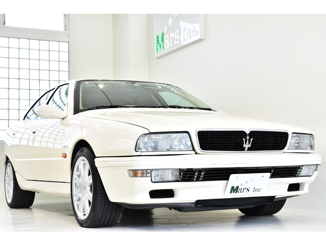 クアトロポルテ エボルツィオーネ V8 コーンズ・セリエ・スペチアーレ Ⅱ D車 特別仕...