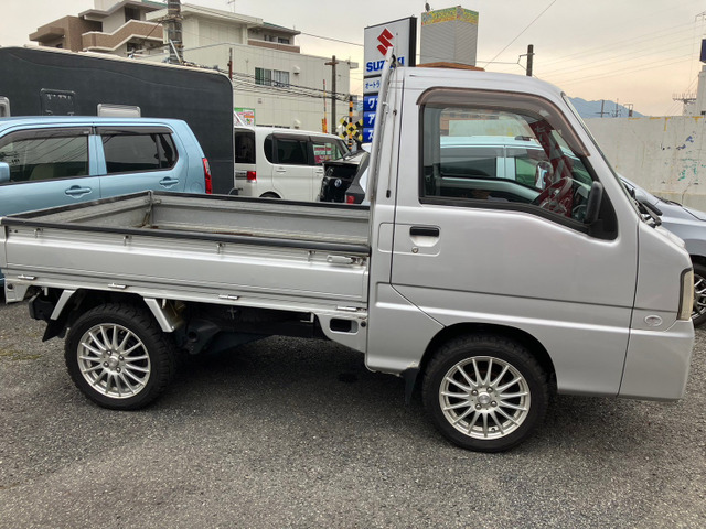 中古車 スバル サンバートラック TC スーパーチャージャー 4WD MT5速 リフトアップ 15インチAW の中古車詳細 (219,000km,  シルバー, 広島県, 79万円) | 中古車情報・中古車検索なら【車選びドットコム（車選び.com）】