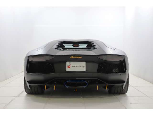 ランボルギーニ アヴェンタドール LP700用-LP988 本物カーボンディフューザー/リアディフェーザー/アンダースポイラー/LP720//最安