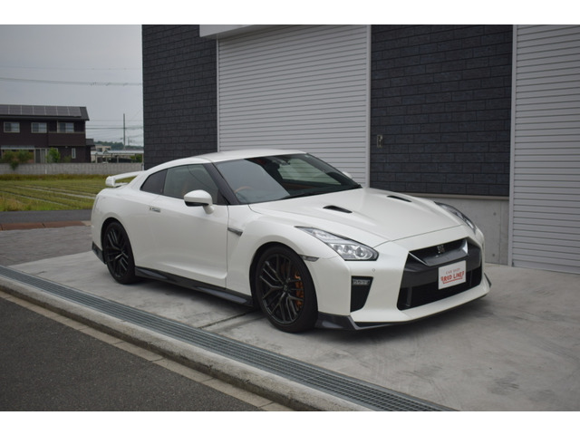 GT-R（日産）の中古車 | 中古車情報・中古車検索なら【車選びドットコム（車選び.com）】