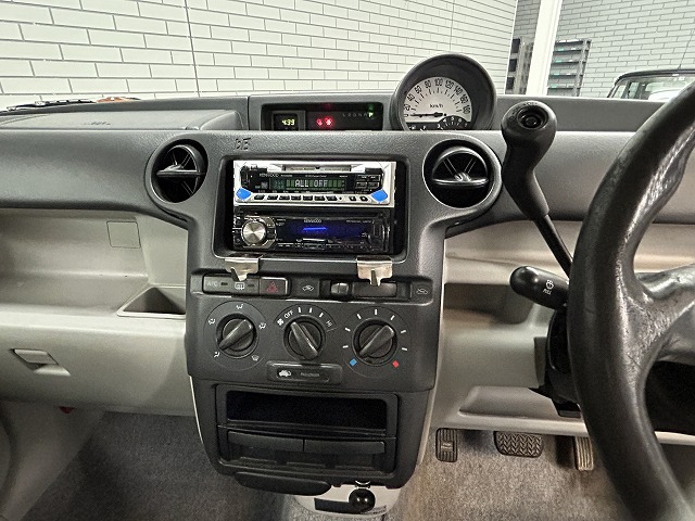 トヨタ bB 1.5 オープンデッキ iバージョン の中古車詳細