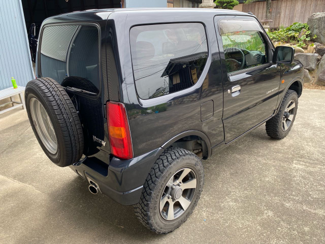 中古車 スズキ ジムニー ランドベンチャー 4WD リフトアップ の