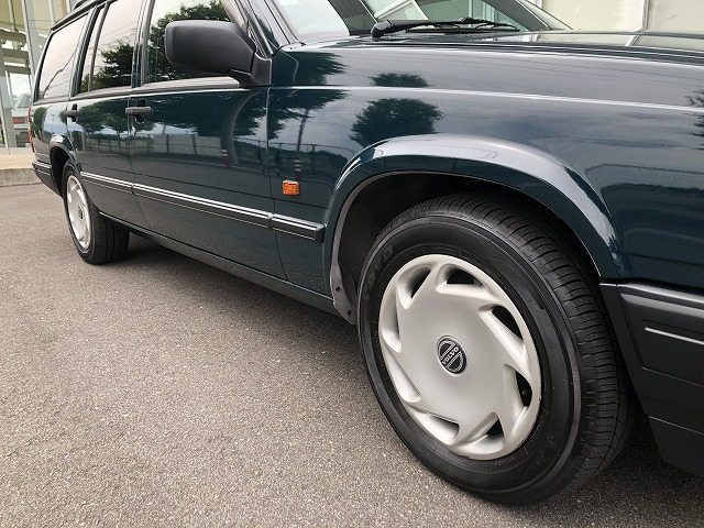 当時物】ボルボ940（エステート&セダン）用 コーナーポール 純正