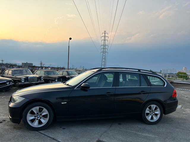 BMW 3シリーズツーリング 325i の中古車詳細 (63,000km, ブラック