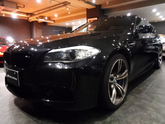 BMW M5 