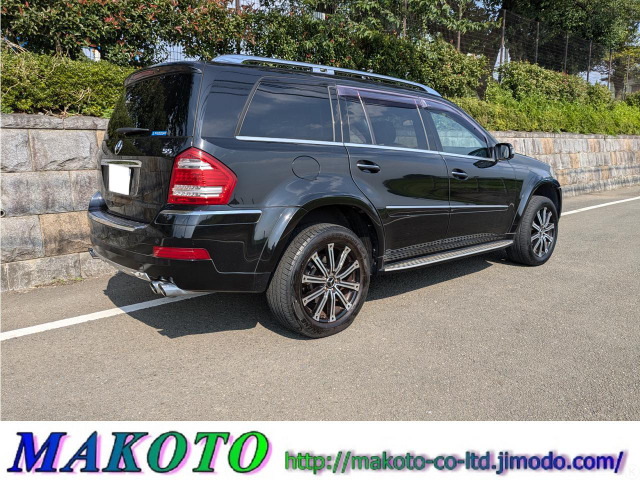 中古車 メルセデス・ベンツ GLクラス GL550 4マチック 4WD ブラバス/ワイド/低与信ローンも完備 の中古車詳細 (135,000km,  ブラック, 神奈川県, 168万円) | 中古車情報・中古車検索なら【車選びドットコム（車選び.com）】