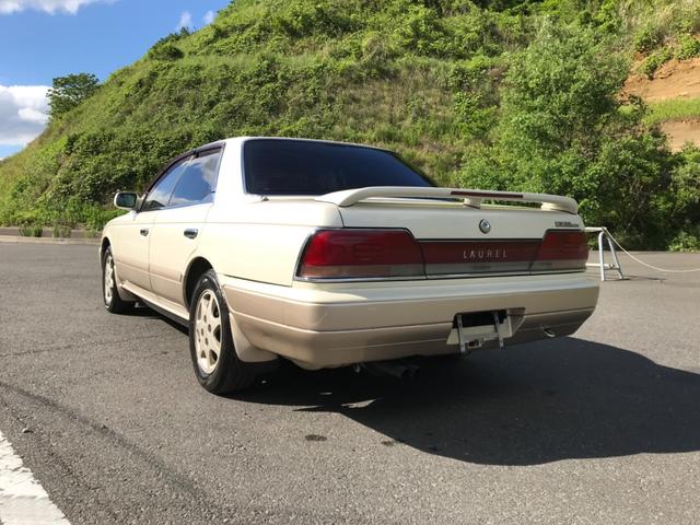 【中古】 誰かが私を狙っている/日本メール・オーダー/ローレル・ウィンズロー 日産 ローレル SGL 15AW パワーウィンドゥ フロアMT
