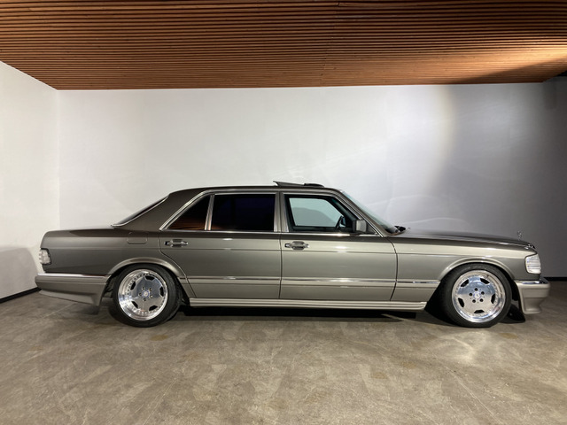 中古車 メルセデス・ベンツ Sクラス 560SEL ☆AMG3ピースホイール の中古車詳細 (98,000km, ブラウン, 福岡県, 525万円)  | 中古車情報・中古車検索なら【車選びドットコム（車選び.com）】