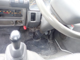 クラッチフリーモード走行時は、クラッチペダル操作が不要となり、ドライバーの運転疲労を軽減することができます。